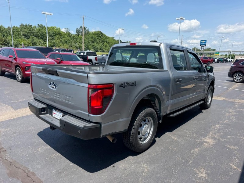 Ford F-150 Vehicle Full-screen Gallery Image 05
