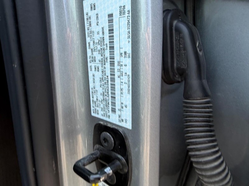 Ford F-150 Vehicle Full-screen Gallery Image 22