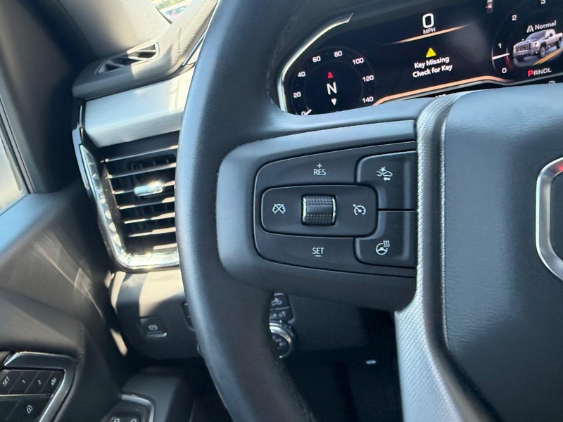 GMC Sierra 2500HD Vehicle Full-screen Gallery Image 13
