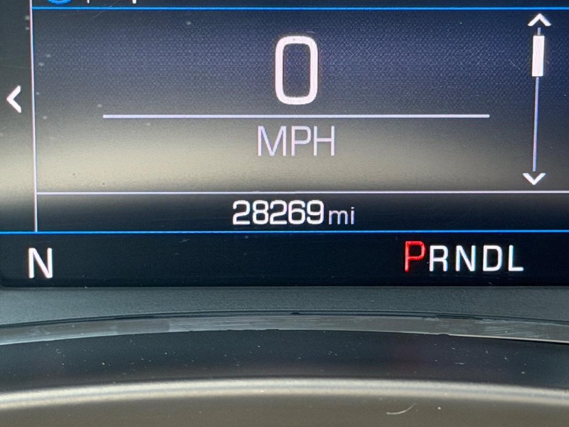 Chevrolet Equinox Vehicle Full-screen Gallery Image 20