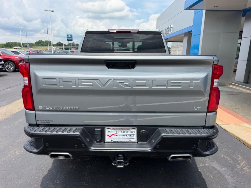 Chevrolet Silverado 1500 Vehicle Full-screen Gallery Image 06