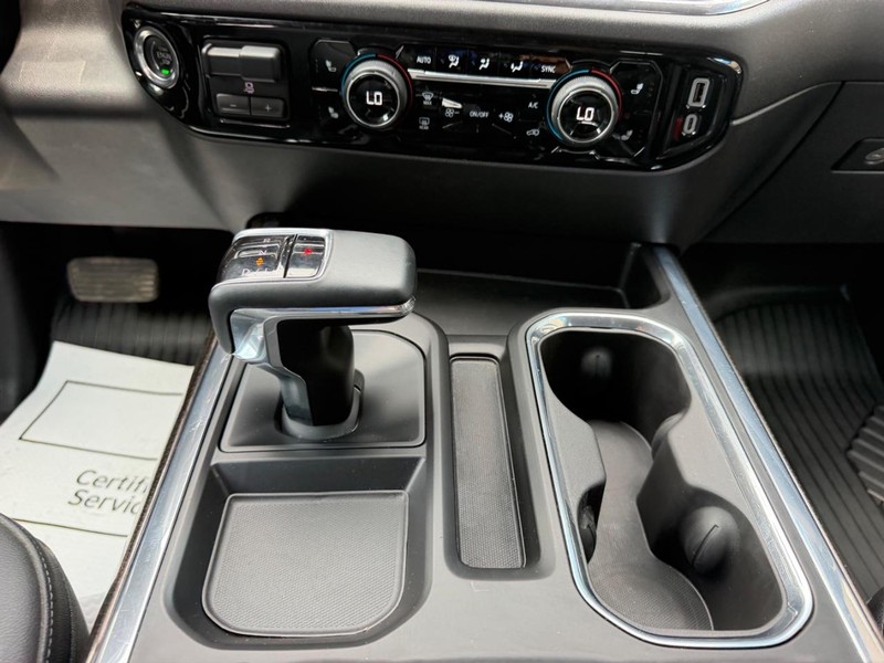 Chevrolet Silverado 1500 Vehicle Full-screen Gallery Image 16