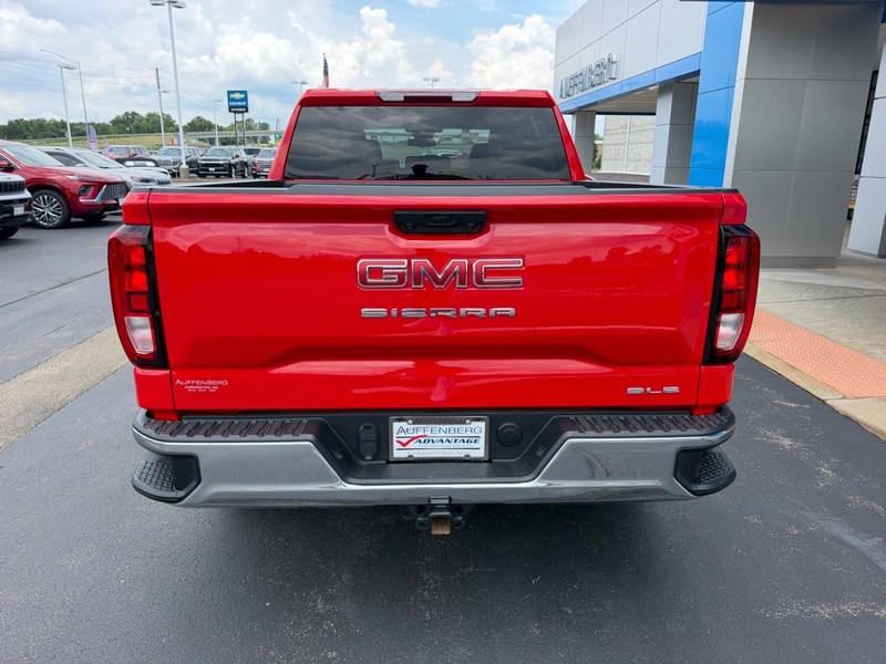 GMC Sierra 1500 Vehicle Full-screen Gallery Image 06