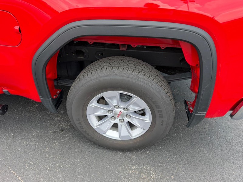 GMC Sierra 1500 Vehicle Full-screen Gallery Image 08