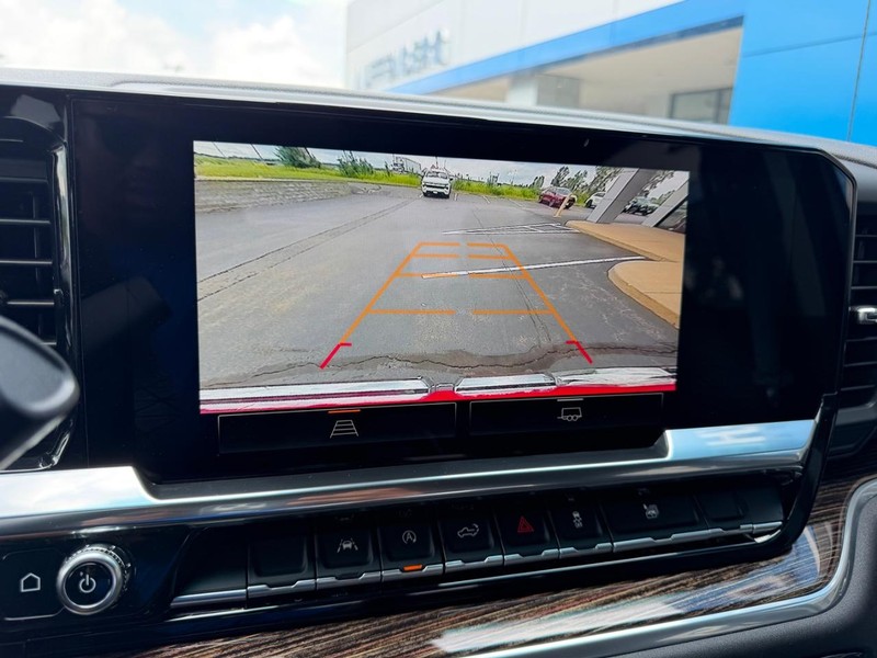 GMC Sierra 1500 Vehicle Full-screen Gallery Image 20
