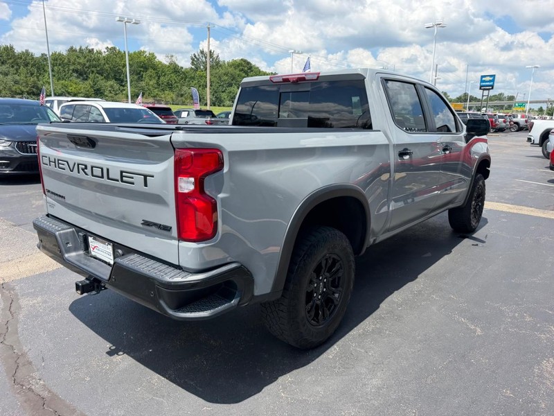 Chevrolet Silverado 1500 Vehicle Full-screen Gallery Image 05
