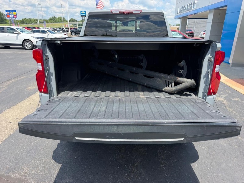 Chevrolet Silverado 1500 Vehicle Full-screen Gallery Image 07
