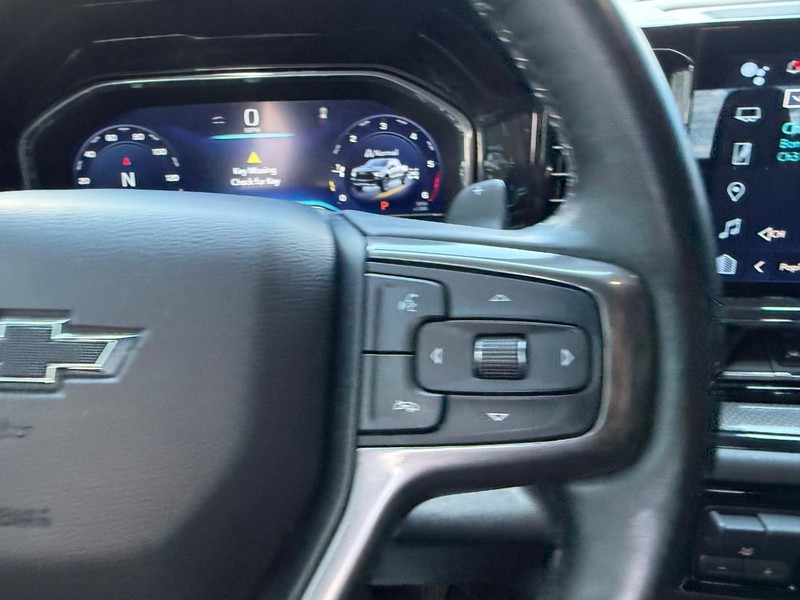 Chevrolet Silverado 1500 Vehicle Full-screen Gallery Image 13