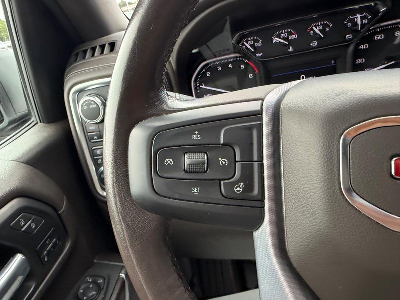 GMC Sierra 1500 Limited Vehicle Full-screen Gallery Image 13