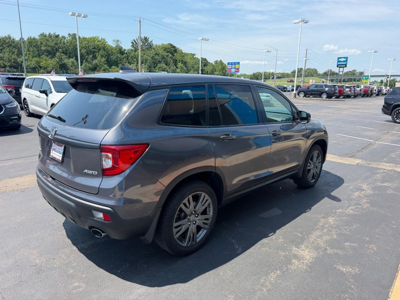 Honda Passport Vehicle Full-screen Gallery Image 05