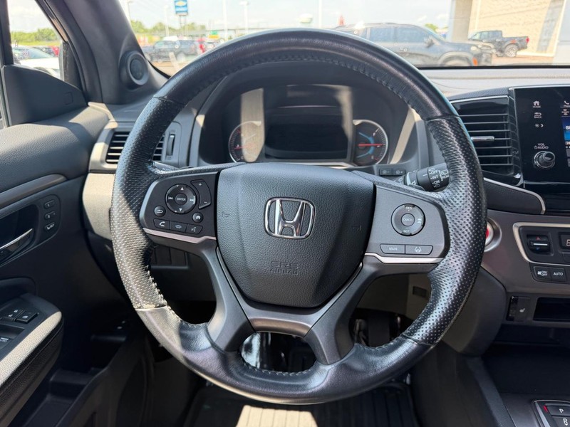 Honda Passport Vehicle Full-screen Gallery Image 13