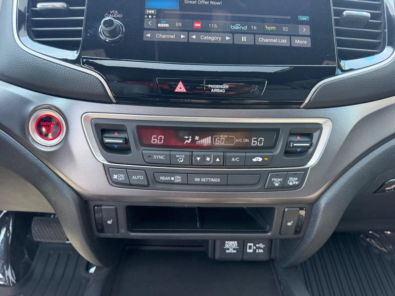 Honda Passport Vehicle Full-screen Gallery Image 17