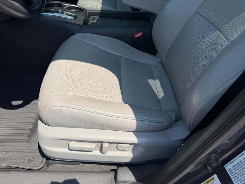Honda Passport Vehicle Full-screen Gallery Image 22