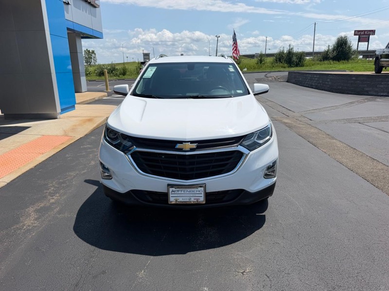 Chevrolet Equinox Vehicle Full-screen Gallery Image 03