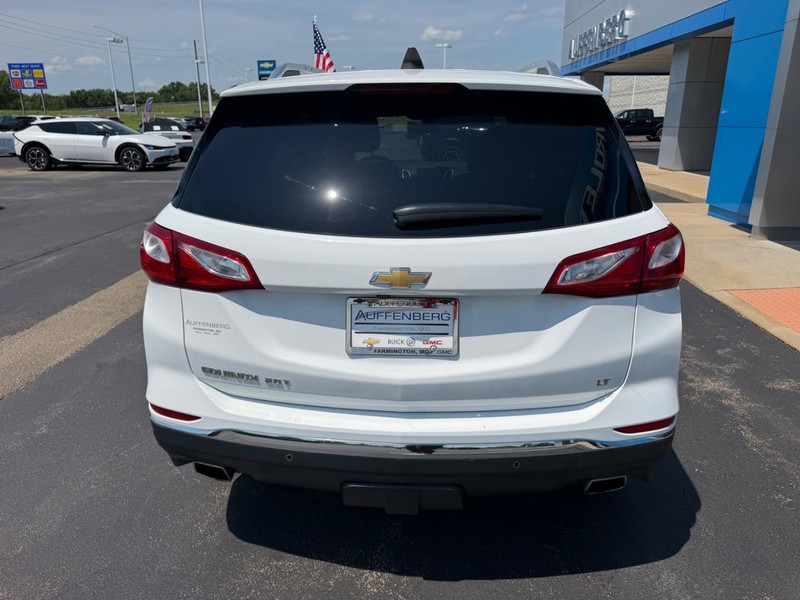 Chevrolet Equinox Vehicle Full-screen Gallery Image 06