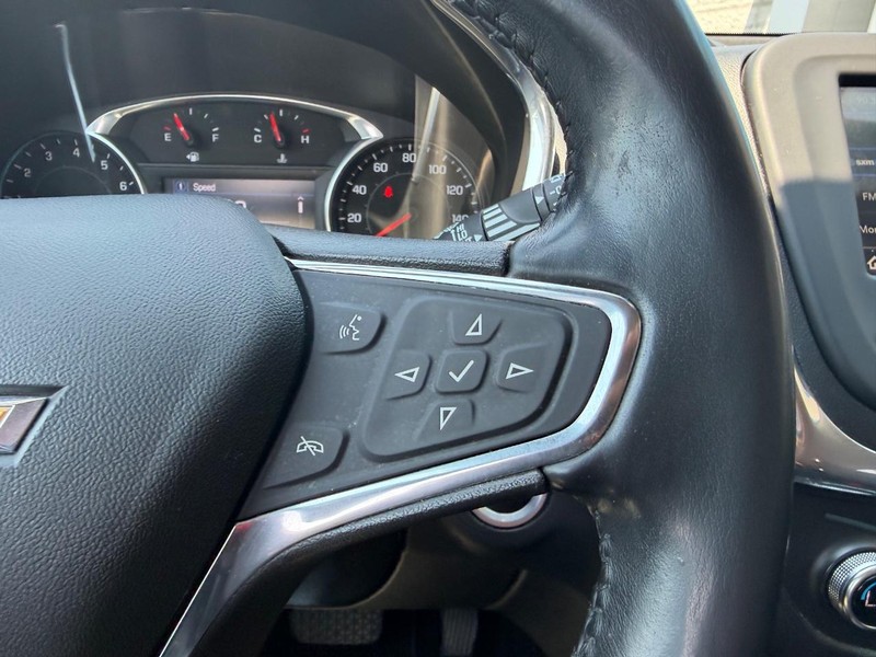 Chevrolet Equinox Vehicle Full-screen Gallery Image 14
