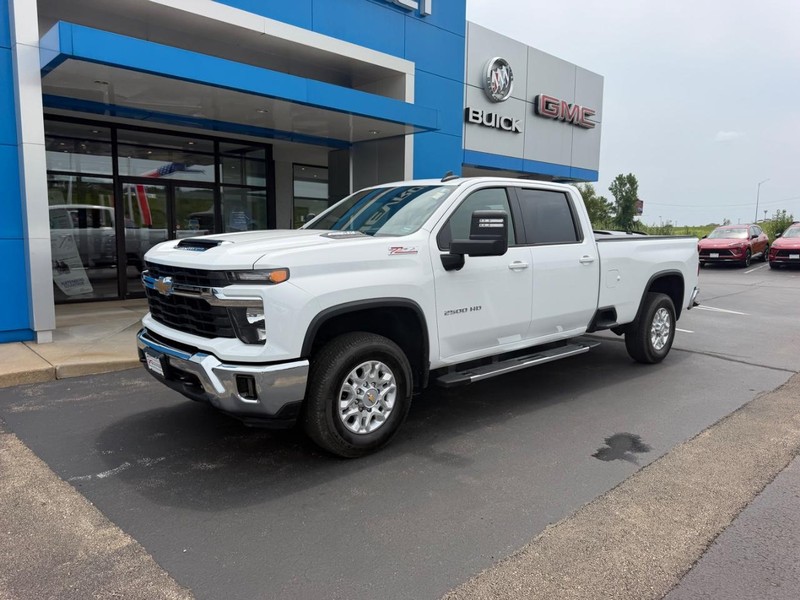 Chevrolet Silverado 2500HD Vehicle Full-screen Gallery Image 02