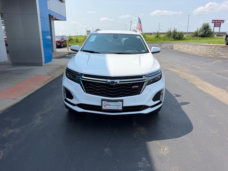 Chevrolet Equinox Vehicle Full-screen Gallery Image 03