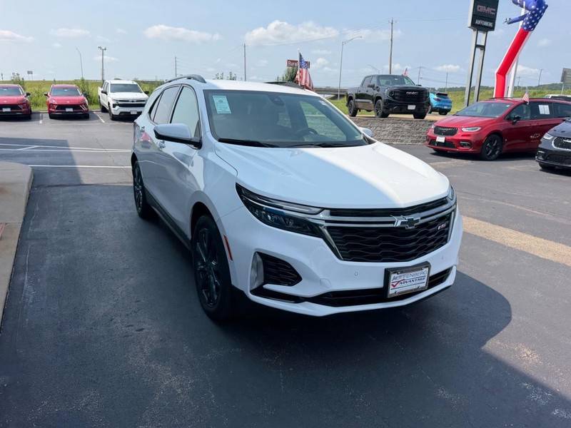 Chevrolet Equinox Vehicle Full-screen Gallery Image 04