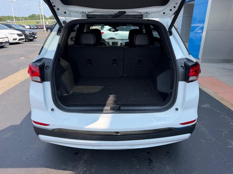 Chevrolet Equinox Vehicle Full-screen Gallery Image 07