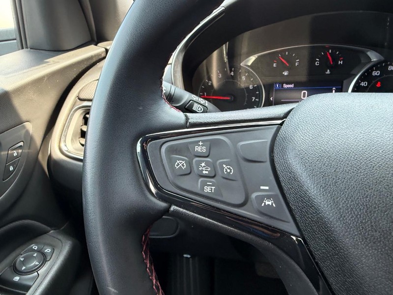 Chevrolet Equinox Vehicle Full-screen Gallery Image 13