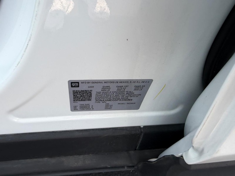 Chevrolet Equinox Vehicle Full-screen Gallery Image 23