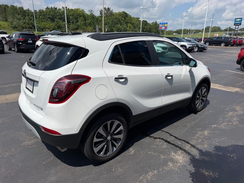 Buick Encore Vehicle Full-screen Gallery Image 05