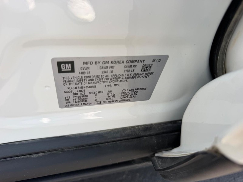 Buick Encore Vehicle Full-screen Gallery Image 22