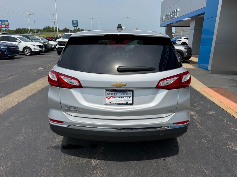 Chevrolet Equinox Vehicle Full-screen Gallery Image 06