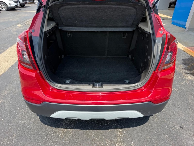 Buick Encore Vehicle Full-screen Gallery Image 07