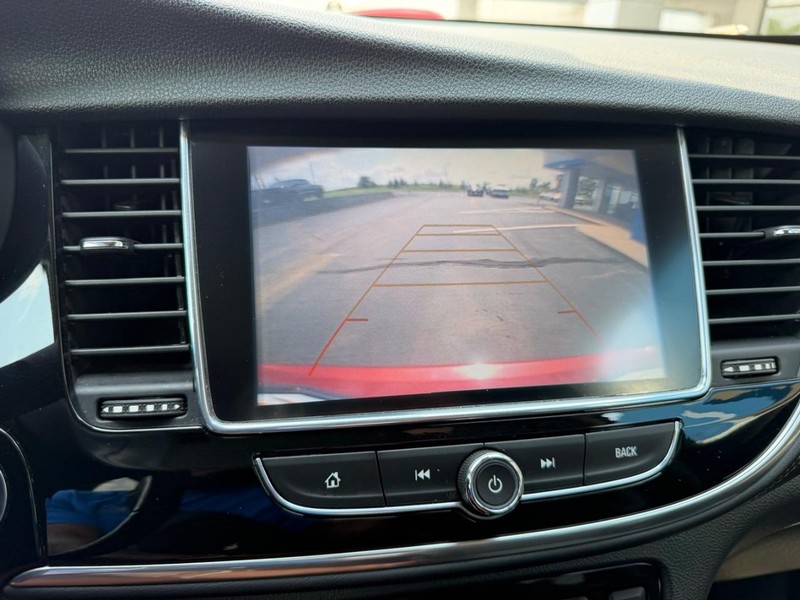 Buick Encore Vehicle Full-screen Gallery Image 21
