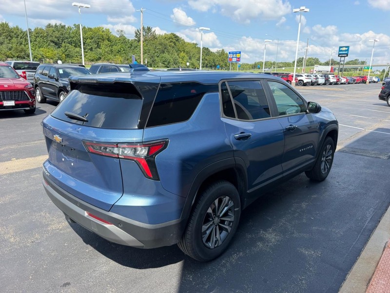 Chevrolet Equinox Vehicle Full-screen Gallery Image 05