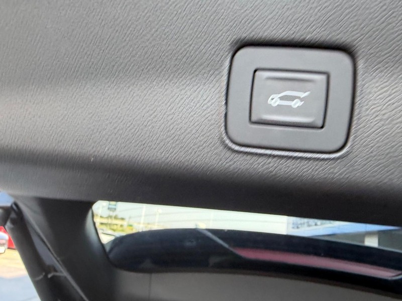 Chevrolet TrailBlazer Vehicle Full-screen Gallery Image 08