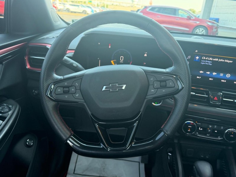 Chevrolet TrailBlazer Vehicle Full-screen Gallery Image 13