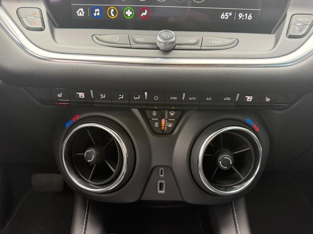 Chevrolet Blazer Vehicle Full-screen Gallery Image 15