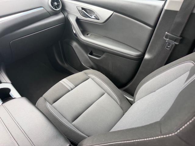 Chevrolet Blazer Vehicle Full-screen Gallery Image 17