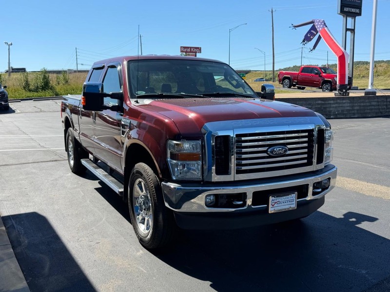 Ford Super Duty F-250 SRW Vehicle Full-screen Gallery Image 04