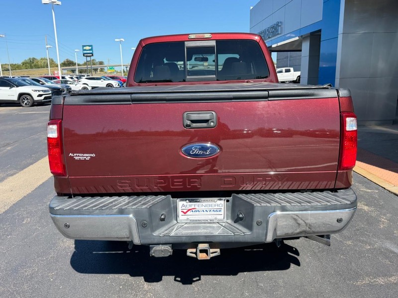 Ford Super Duty F-250 SRW Vehicle Full-screen Gallery Image 06