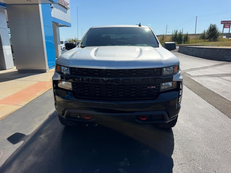 Chevrolet Silverado 1500 Vehicle Full-screen Gallery Image 03