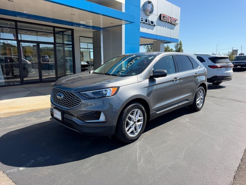 Ford Edge Vehicle Full-screen Gallery Image 02