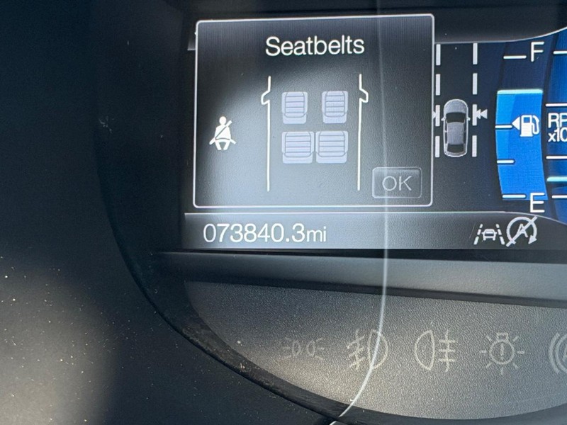 Ford Edge Vehicle Full-screen Gallery Image 20