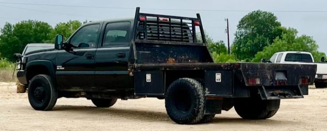 Chevrolet Silverado 3500 Vehicle Image 04