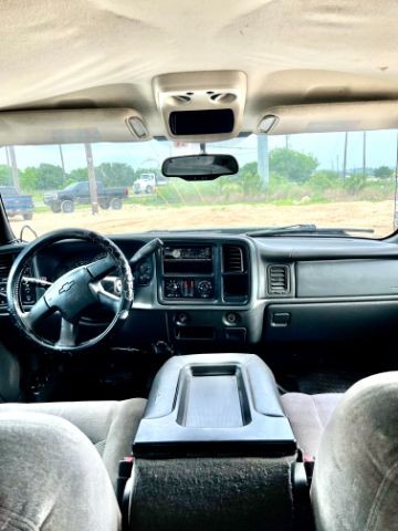 Chevrolet Silverado 3500 Vehicle Image 10