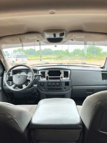 Dodge RAM 3500 Vehicle Image 10