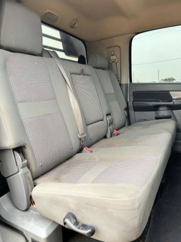 Dodge RAM 3500 Vehicle Image 13