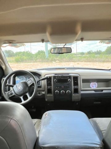 Ram 3500 Vehicle Image 10