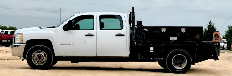 Chevrolet Silverado 3500HD Vehicle Image 06