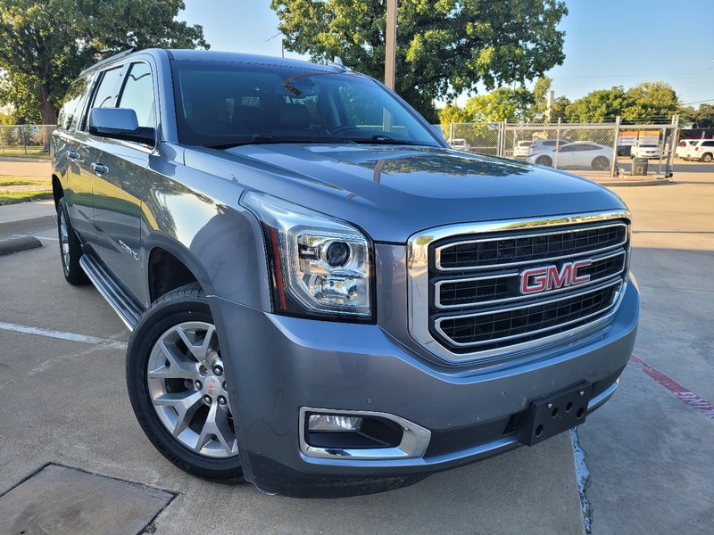 GMC Yukon XL Vehicle Full-screen Gallery Image 02