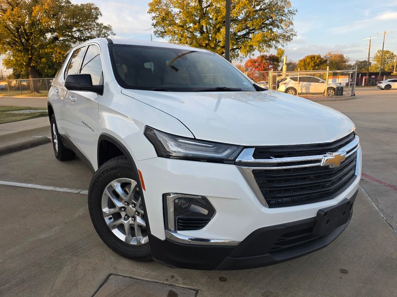 Chevrolet Traverse Vehicle Full-screen Gallery Image 03