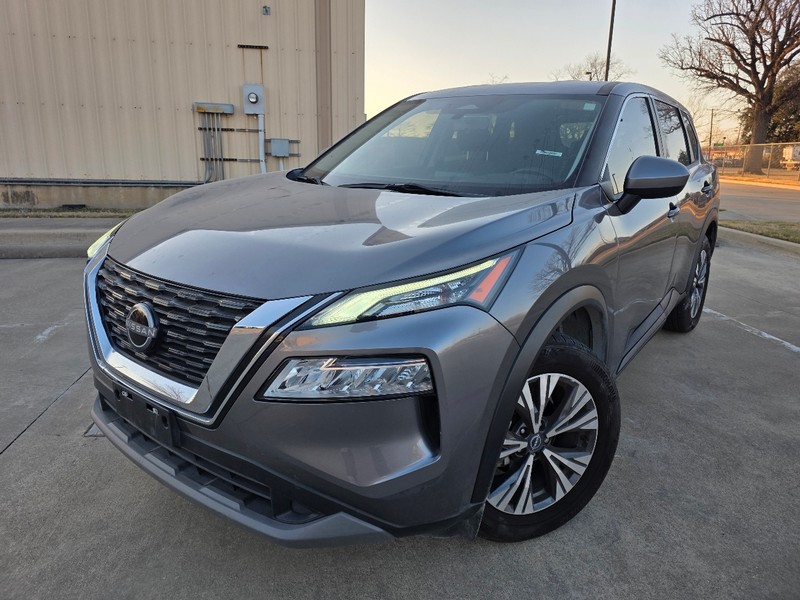 Nissan Rogue Vehicle Full-screen Gallery Image 01